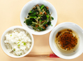 ふろふき大根と納豆・青菜の和え物と大根入り菜飯