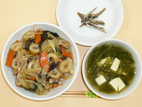 皿うどんと豆腐・水菜のスープ