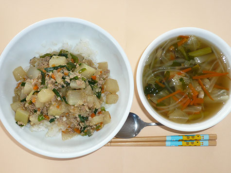 麻婆大根丼と春雨スープ