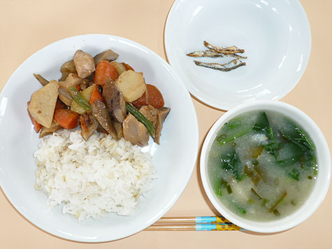 がめ煮と長芋・豆腐のすまし汁とごはん